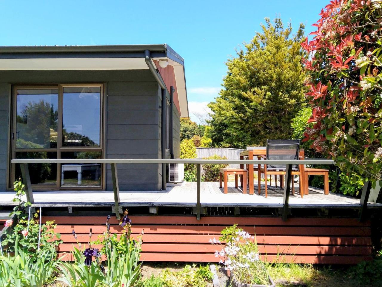 Bram'S Bach Villa Lago Lago Taupo Exterior foto